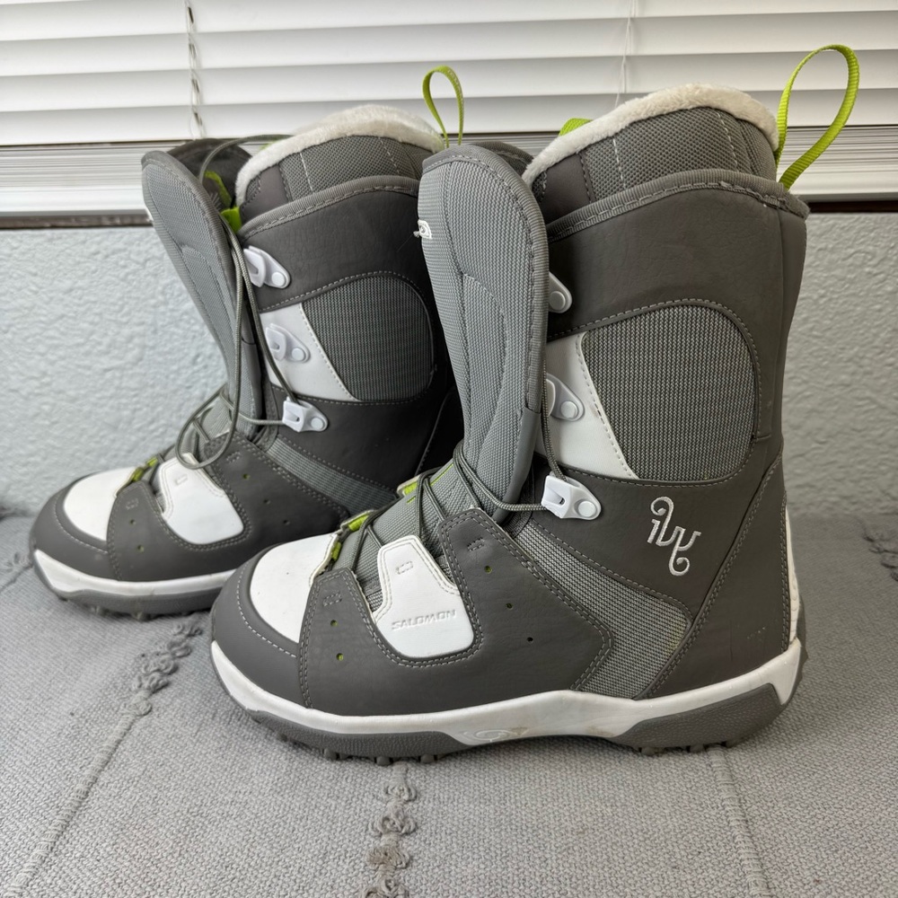 Salomon Ivy Snowboarding Snowboard Boots Gray Green Women Size 8 - Picture 3 of 8
